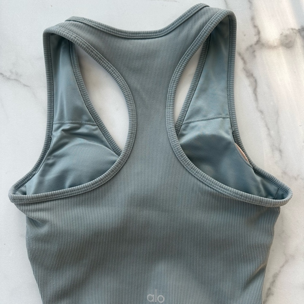 ALO Yoga Goddess Ribbed Crop Racerback Tank Cosmic Grey - Picture 5 of 7
